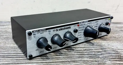 TC Electronic - M100 Stereo Multi-Effects Processor 2